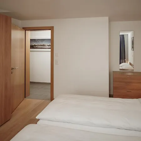 Haus Mischabel Apartmán *