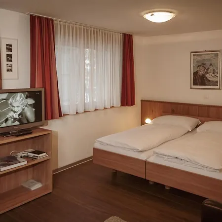 Haus Mischabel * زيرمات