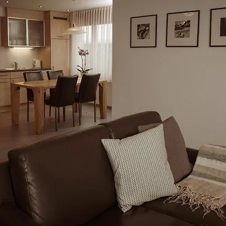 Haus Mischabel شقة *