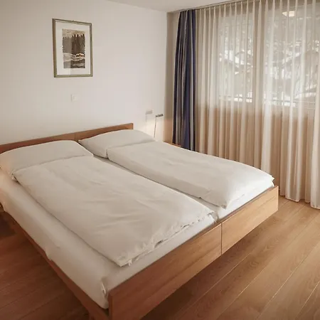 Haus Mischabel شقة