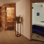 Апартаменты Haus Mischabel *