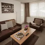 Haus Mischabel Апартаменты Церматт