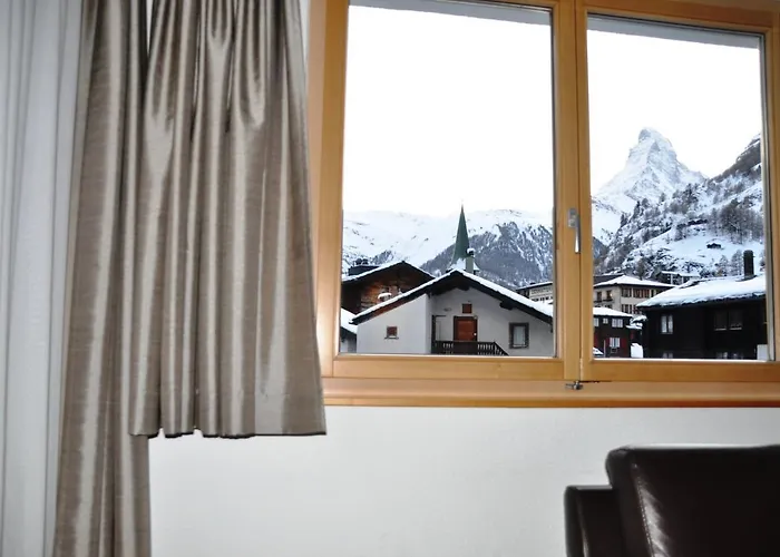 Apartment Haus Mischabel